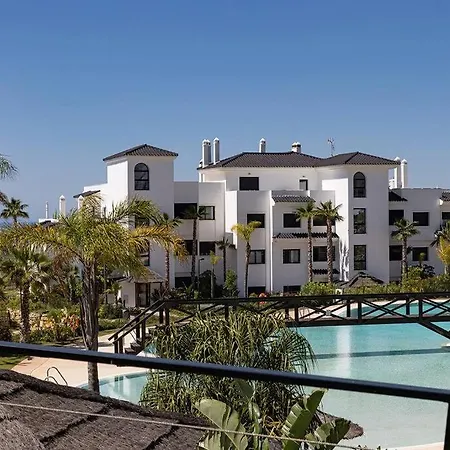 Ground Floor 4 Bedroom @ Hills! Apartment Estepona