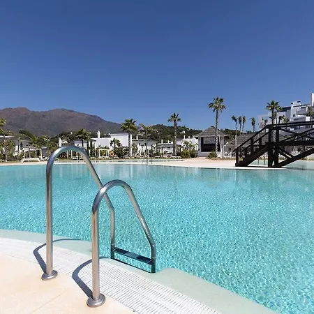 Ground Floor 4 Bedroom @ Hills! Estepona