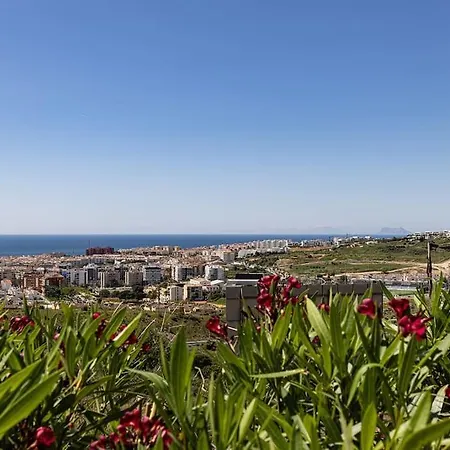 Apartamento Ground Floor 4 Bedroom @ Hills! *