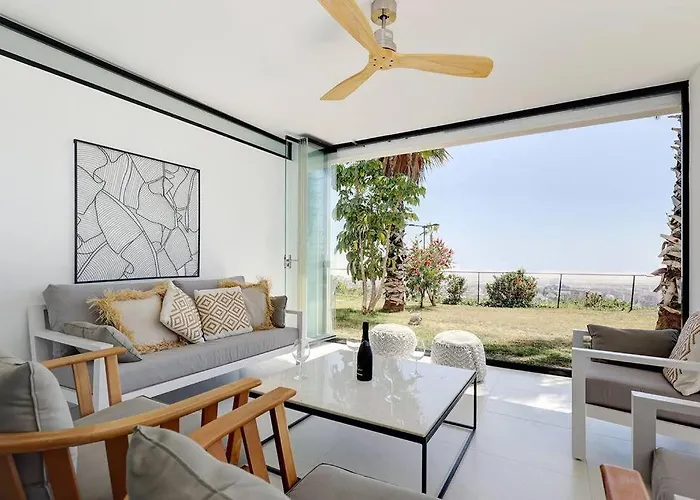 Ground Floor 4 Bedroom @ Hills! Apartamento Estepona