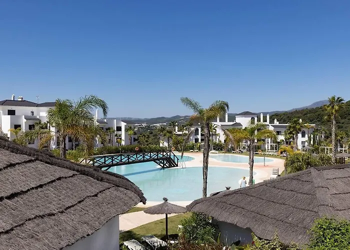 Ground Floor 4 Bedroom @ Hills! Apartamento Estepona