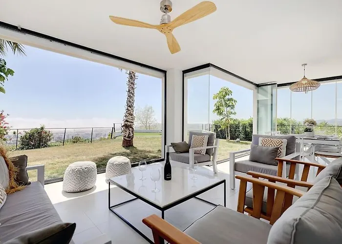 Apartamento Ground Floor 4 Bedroom @ Hills! Estepona