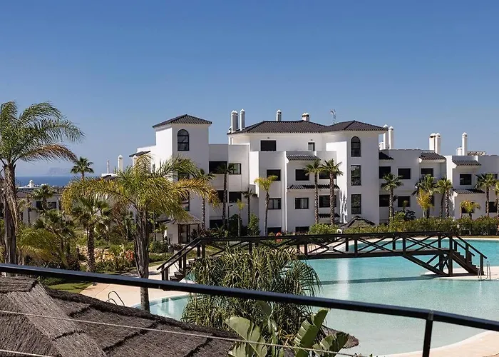Ground Floor 4 Bedroom @ Hills! Apartment Estepona