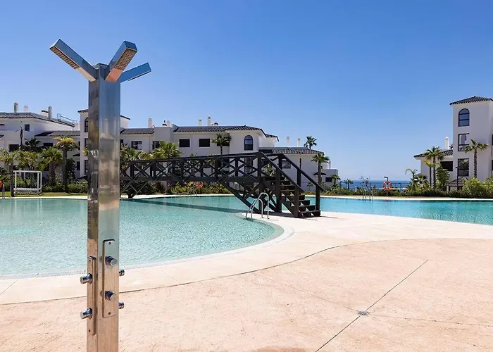 Ground Floor 4 Bedroom @ Hills! Apartment Estepona