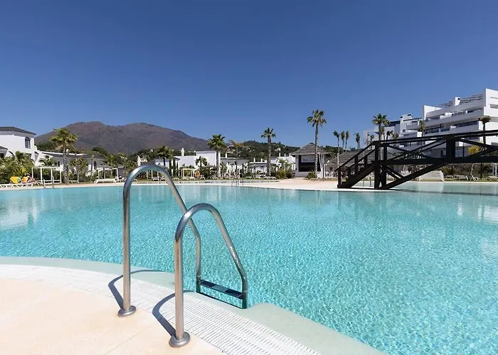 Ground Floor 4 Bedroom @ Hills! Estepona