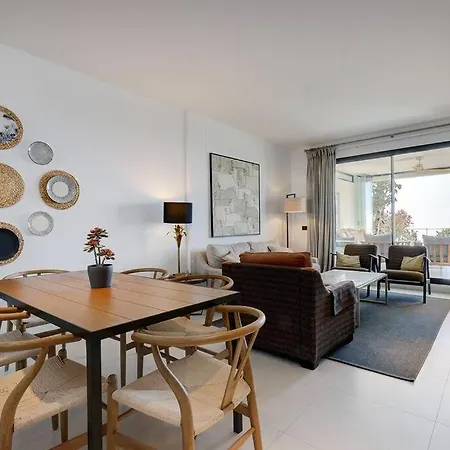 Appartement Ground Floor 4 Bedroom @ Hills!