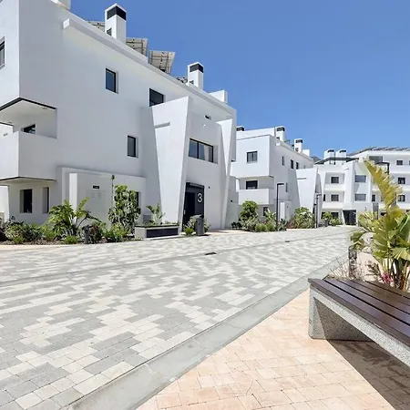 Ground Floor 4 Bedroom @ Hills! Appartement Estepona