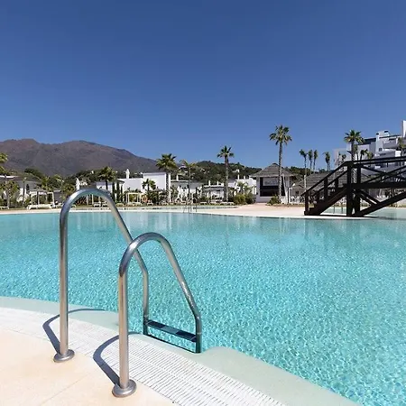 Ground Floor 4 Bedroom @ Hills! Estepona