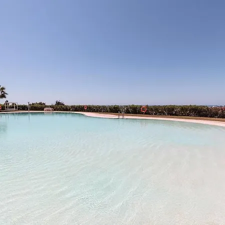 Ground Floor 4 Bedroom @ Hills! * Estepona