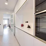 Ground Floor 4 Bedroom @ Hills! * Estepona